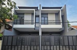 Dijual Rumah Minimalis Modern di Medokan Asri, Rungkut