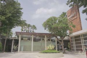 Thumbnail of Pasar Modern Citraland: Destinasi Belanja & Rekreasi di Surabaya