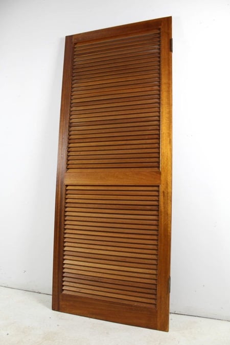 pintu jalusi kayu