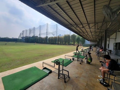 Pakuwon Golf driving range